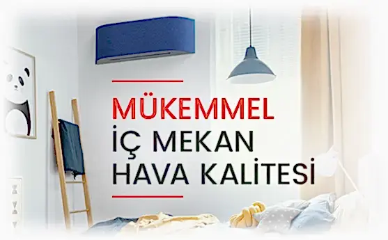 Modern odada, yatak, duvarda resim ve lamba var, temiz hava ve yüksek iç mekan hava kalitesi vurgulanıyor.